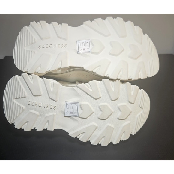 Size 7 Women’s Skechers Uno Chaos Athletic Sneakers 177935/White - Picture 6 of 7